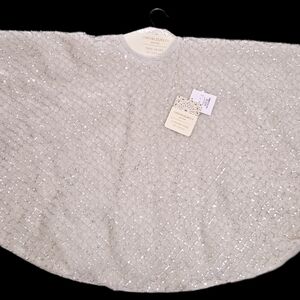 Cynthia Rowley Silver Christmas Tree Skirt 50"